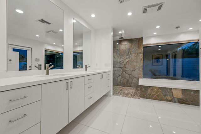 2943 Guadalupe Road, Palm Springs CA: https://media.crmls.org/mediaz/832fb631-b922-413b-b25e-eff94ad6c2bb.jpg