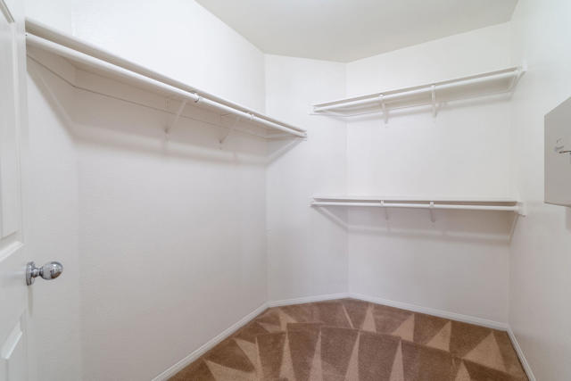 65866 Estrella Avenue, Desert Hot Springs CA: https://media.crmls.org/mediaz/83307973-08c8-4d76-88c9-f2f174bba33d.jpg