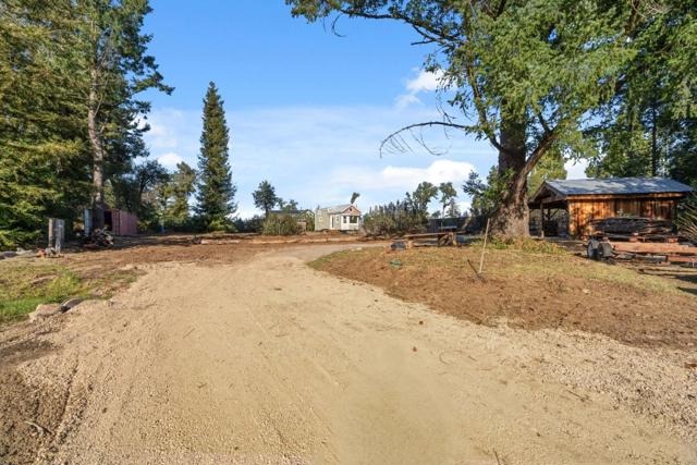 15 Braemoor Drive, Santa Cruz CA: https://media.crmls.org/mediaz/8330d021-bc04-4c6f-8b23-0c56716544a5.jpg