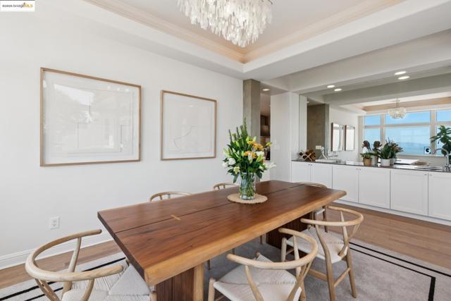 16032 Broadway Ter, Oakland CA: https://media.crmls.org/mediaz/8331f11f-7d25-4633-bb28-411d29ee827e.jpg