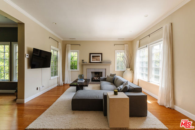 831 S Stanley Avenue, Los Angeles CA: https://media.crmls.org/mediaz/83320395-221b-450c-b8fb-d5e4e7c81784.jpg