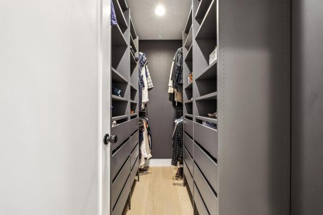 546 Oxford Avenue, Palo Alto CA: https://media.crmls.org/mediaz/8332c73a-5166-4bca-a640-1902b15660eb.jpg