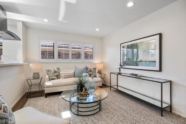 2259 Springfield Way, San Mateo CA: https://media.crmls.org/mediaz/83330d92-991e-4648-8202-af31fc83663e.jpg