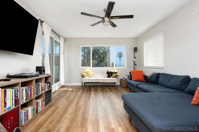 423 Alvarado Ter, Vista CA: https://media.crmls.org/mediaz/83340aac-b55e-4393-a384-e51bc5f21902.jpg