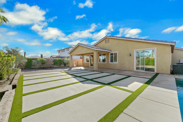 43820 Cape Cod Court, Indio CA: https://media.crmls.org/mediaz/8335b3ed-8a5c-4de1-8d85-a8369cfd747d.jpg