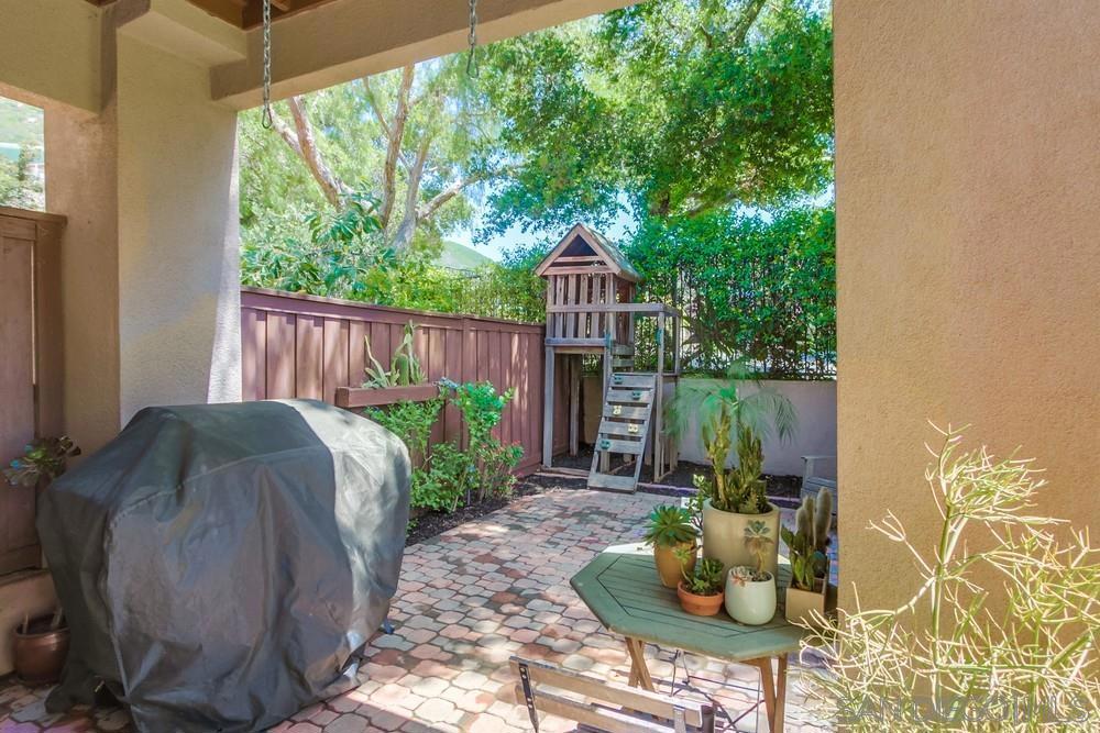 MLS #250026575SD img 36