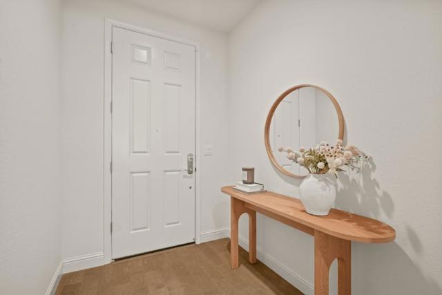 29732 Cantera Drive, Hayward CA: https://media.crmls.org/mediaz/83367aac-9714-444f-b3b0-b06f3220e7fa.jpg