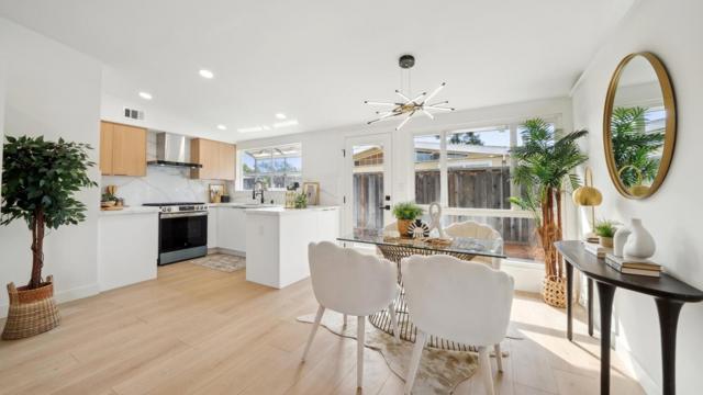 1009 Candlewood Avenue, Sunnyvale CA: https://media.crmls.org/mediaz/83375326-f7e4-4c9f-993b-c90afa499d89.jpg