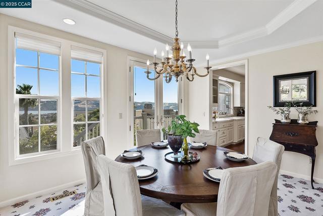 1620 Saint Francis Ct, Benicia CA: https://media.crmls.org/mediaz/833812bd-b1ef-4c55-91c5-4463bb14cd12.jpg