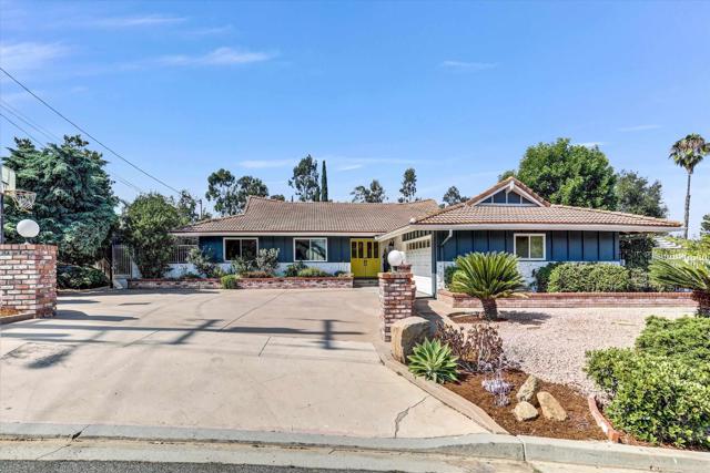 Detail Gallery Image 2 of 44 For 11228 Horizon Hills Dr, El Cajon,  CA 92020 - 3 Beds | 2 Baths