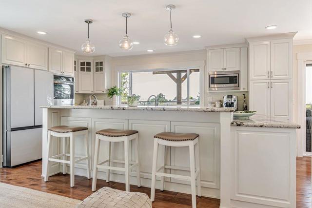 30 Valley Road, San Carlos CA: https://media.crmls.org/mediaz/8338a2a5-74e3-4d39-8b27-eacbc6223c68.jpg