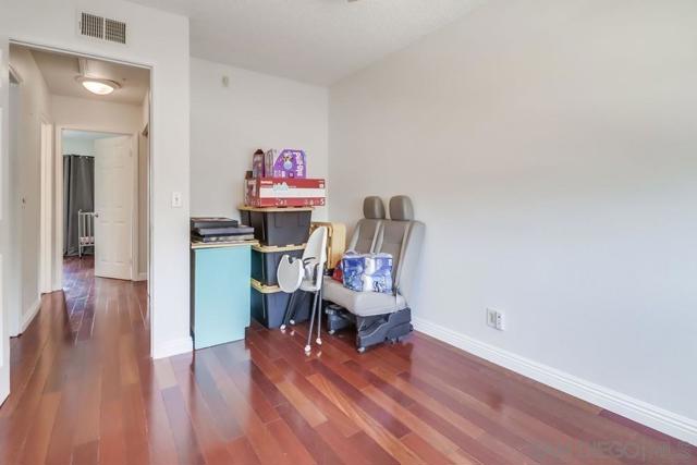 8233 Warmwood Ave, Spring Valley CA: https://media.crmls.org/mediaz/8338e3c8-3b73-4785-836f-1040fddb3e5c.jpg