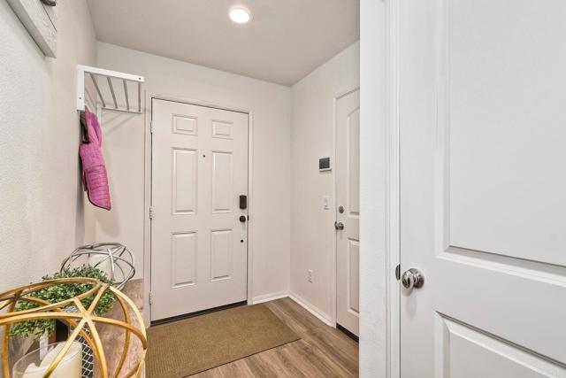 2211 Solara Lane, Vista CA: https://media.crmls.org/mediaz/833900ca-0f2f-4fda-b02c-a4b39c68d8df.jpg