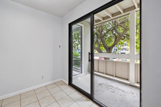 1061 Beach Park Boulevard, Foster City CA: https://media.crmls.org/mediaz/833954cf-0b45-4dfe-96a2-a30dc0dc2553.jpg