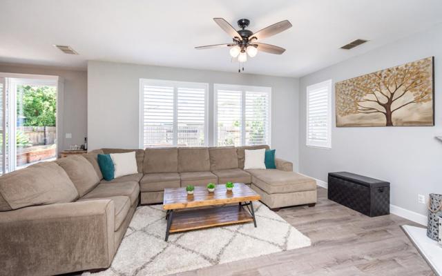 3417 River Shoal Avenue, Sacramento CA: https://media.crmls.org/mediaz/8339f35b-edeb-4236-aeab-3f3085739bee.jpg