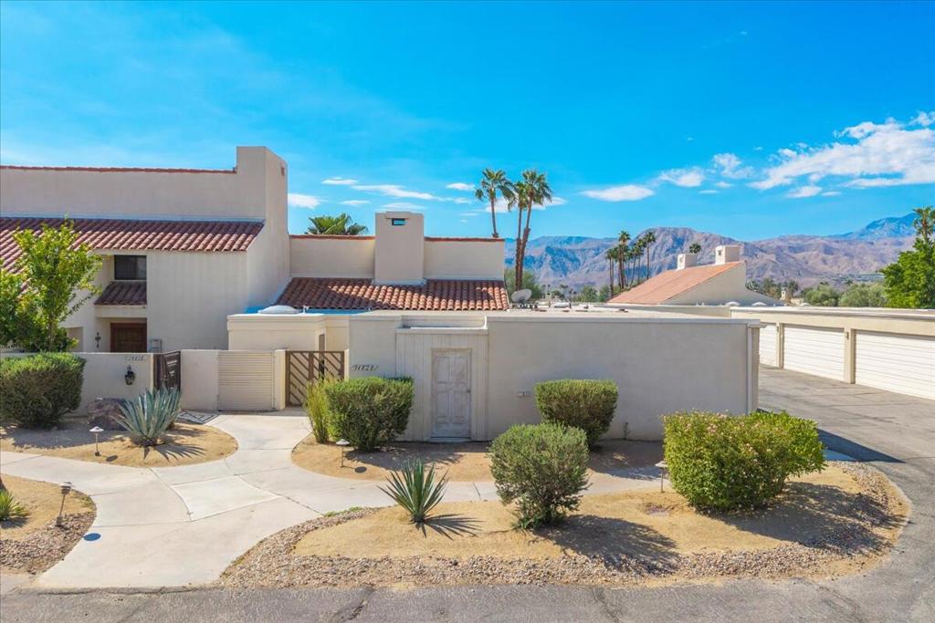 34820 Mission Hills Drive