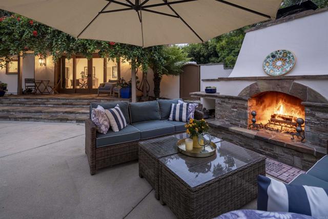 5041 El Secreto, Rancho Santa Fe CA: https://media.crmls.org/mediaz/833b178d-7d7b-4460-b903-92fc2a56f78b.jpg