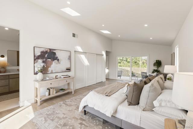 4543 Moraga Ave, San Diego CA: https://media.crmls.org/mediaz/833dadf1-acd2-44af-b21d-9648c35ce2ba.jpg