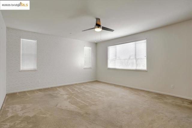809 BLUESTONE DR, Oakley CA: https://media.crmls.org/mediaz/833e3825-5fc8-4b9a-98b9-e600ef2c4d8a.jpg