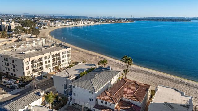 1177 Pacific Beach Drive, San Diego CA: https://media.crmls.org/mediaz/833e3dac-7617-4d4b-b2f1-38637c42f894.jpg