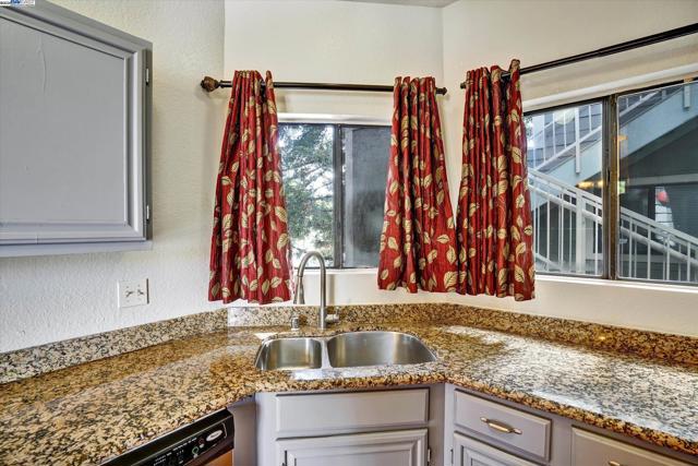 3402 Pinewood Ter, Fremont CA: https://media.crmls.org/mediaz/833f1046-76a0-4623-8c69-2b29ccd6f3f9.jpg