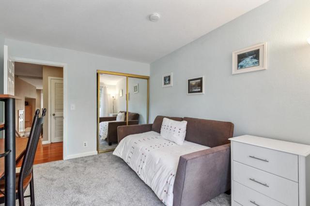 175 Troon Way, Half Moon Bay CA: https://media.crmls.org/mediaz/833fcccc-5c03-4dcb-a2d2-fd3049027c71.jpg