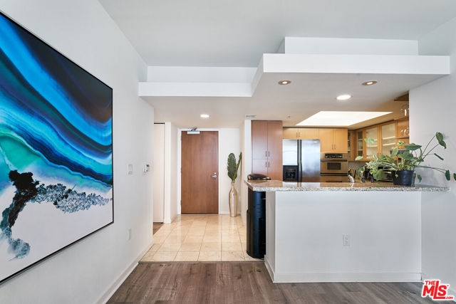 13700 MARINA POINTE Drive, Marina del Rey, California 90292, 2 Bedrooms Bedrooms, ,2 BathroomsBathrooms,Condominium,For Sale,MARINA POINTE,24396671