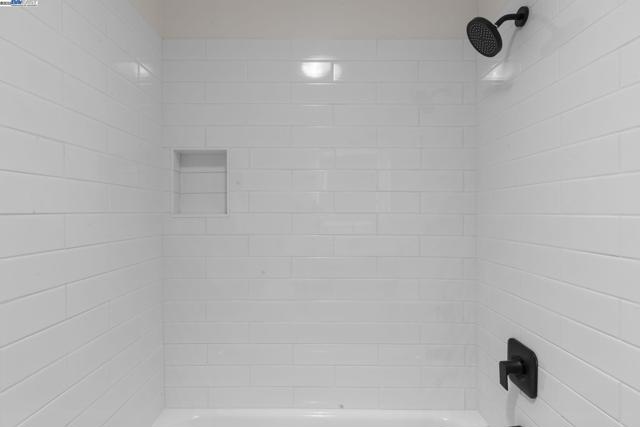 3501 Lake Ontario Dr, Fremont CA: https://media.crmls.org/mediaz/833fe403-f336-4895-902d-aa239a374bdb.jpg