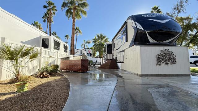 69411 Ramon Rd #713, Cathedral City CA: https://media.crmls.org/mediaz/833ff80e-11ac-4cf5-82bf-3faf6d90146d.jpg