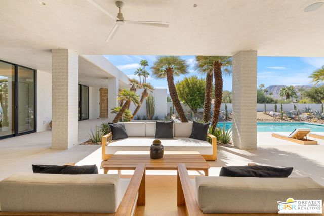 71000 Tamarisk Lane, Rancho Mirage CA: https://media.crmls.org/mediaz/8340e111-cff5-4f3e-be6f-95047d5aad1b.jpg