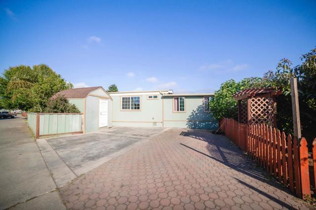 49 Blanca Lane, Watsonville CA: https://media.crmls.org/mediaz/83413373-1515-4d6e-be76-f49014480aae.jpg
