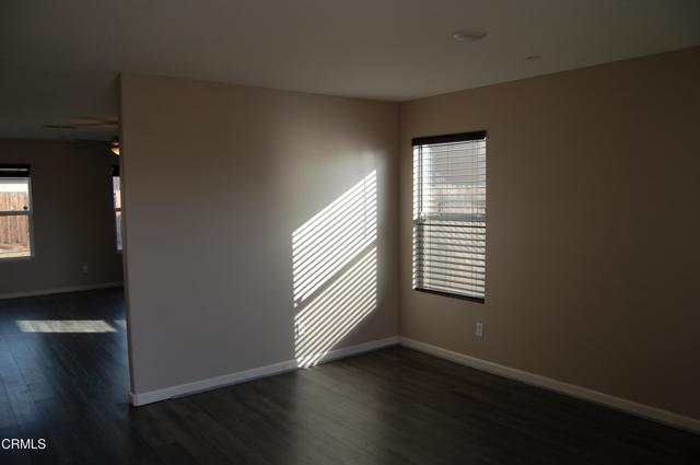 6200 Whaleback Avenue, Bakersfield CA: https://media.crmls.org/mediaz/83414845-2aa2-467d-b85d-36373ebf1d50.jpg
