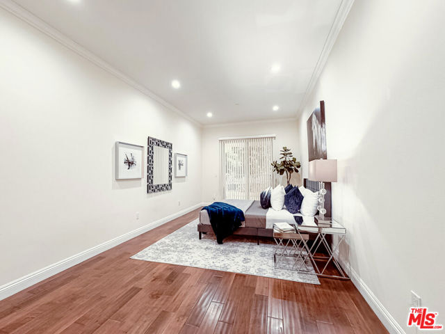 4848 Wilshire Boulevard, Los Angeles CA: https://media.crmls.org/mediaz/83424d74-9036-4eb1-bf00-a1b1b28dd1af.jpg