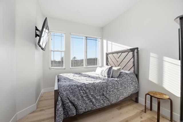 Detail Gallery Image 15 of 27 For 720 Crooked Path Pl, Chula Vista,  CA 91914 - 5 Beds | 3/1 Baths