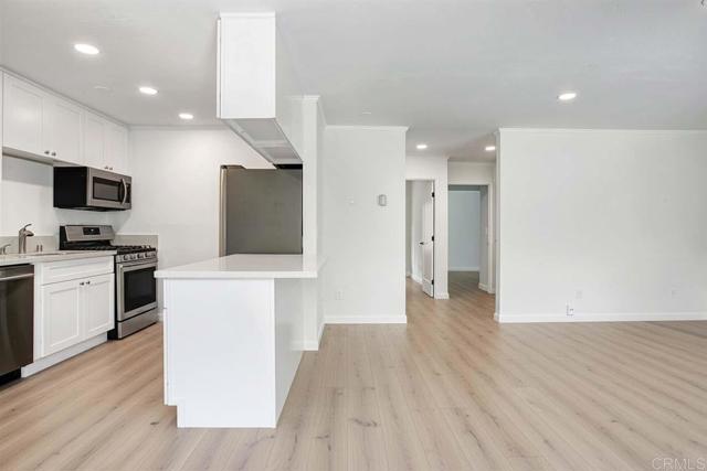 Detail Gallery Image 5 of 15 For 13754 Mango Dr #224,  Del Mar,  CA 92014 - 2 Beds | 2 Baths