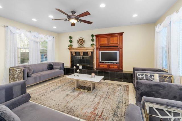 Detail Gallery Image 15 of 51 For 1844 Sheridan Way, San Marcos,  CA 92078 - 5 Beds | 4/1 Baths