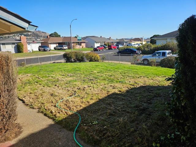 200 Carmelo Lane, South San Francisco CA: https://media.crmls.org/mediaz/8345b73f-dd2b-419b-8111-edad283e0d89.jpg