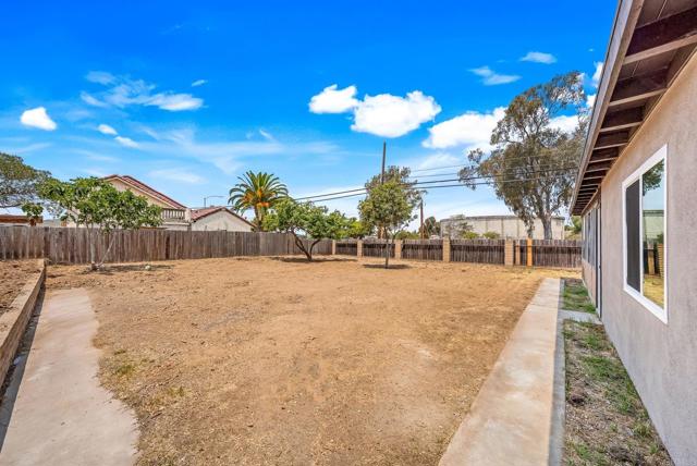 1202 Helix Avenue, Chula Vista CA: https://media.crmls.org/mediaz/8345d9c6-8415-4dc7-a006-d6011e40383c.jpg