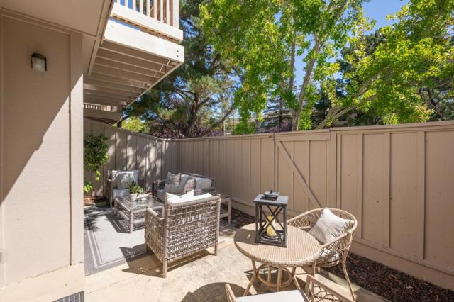 38 Weepingridge Court, San Mateo CA: https://media.crmls.org/mediaz/8345f381-5921-4842-b0a7-cf1fe3bc11dd.jpg