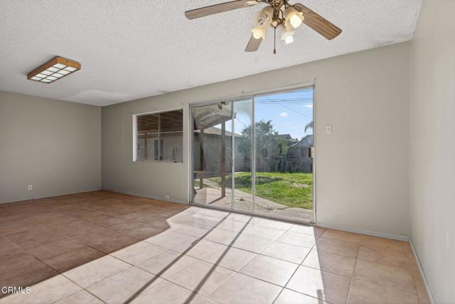 Detail Gallery Image 5 of 20 For 236 E Poplar St, Oxnard,  CA 93033 - 3 Beds | 2 Baths