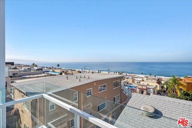 4113 Crest Drive, Manhattan Beach, California 90266, 3 Bedrooms Bedrooms, ,2 BathroomsBathrooms,Residential,For Sale,Crest,25494963