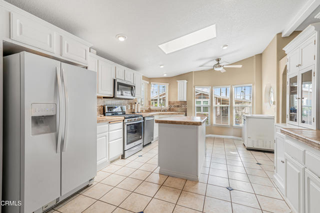 Detail Gallery Image 13 of 41 For 1215 Anchors Way Dr #261,  Ventura,  CA 93001 - 3 Beds | 2 Baths