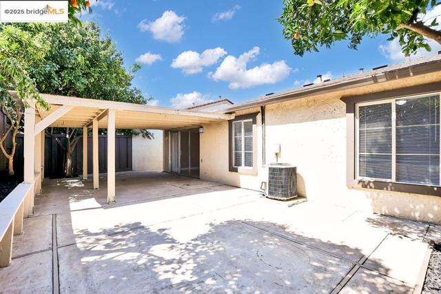 3104 Cedar Ct, Antioch CA: https://media.crmls.org/mediaz/8349dd6b-f3d0-4fe1-8f6e-8804d49dea3c.jpg