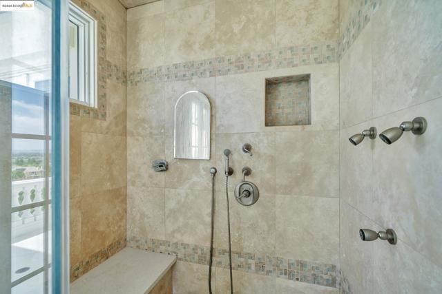 1853 Via Di Salerno, Pleasanton CA: https://media.crmls.org/mediaz/834b3f1d-5d82-43fd-87cb-f522f1dbecba.jpg