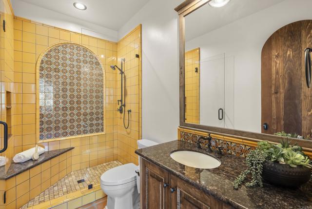 Detail Gallery Image 40 of 75 For 2525 Date Palm Ct, Vista,  CA 92084 - 3 Beds | 3/1 Baths