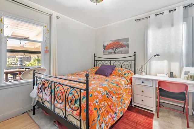 484 E Evelyn Avenue, Sunnyvale CA: https://media.crmls.org/mediaz/834f2b92-414b-4542-8582-c465bb7a3d35.jpg