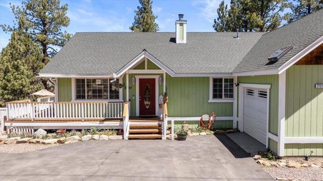 2737 Cedar Lane, Big Bear CA: https://media.crmls.org/mediaz/834f87c1-5515-4893-ab1e-066547d865ba.jpg