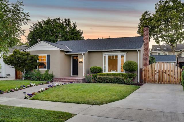 1037 Hazelwood Avenue, San Jose CA: https://media.crmls.org/mediaz/8350cec0-7563-4f14-b619-6f564a5fe900.jpg