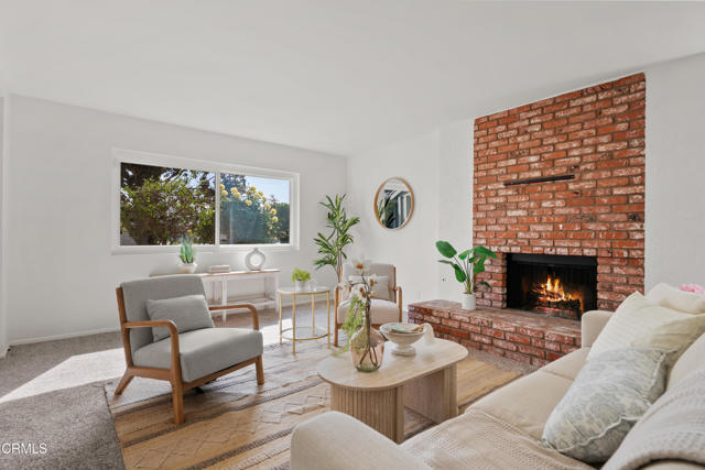 Detail Gallery Image 3 of 52 For 3807 Olivo Ct, Camarillo,  CA 93010 - 5 Beds | 3/1 Baths