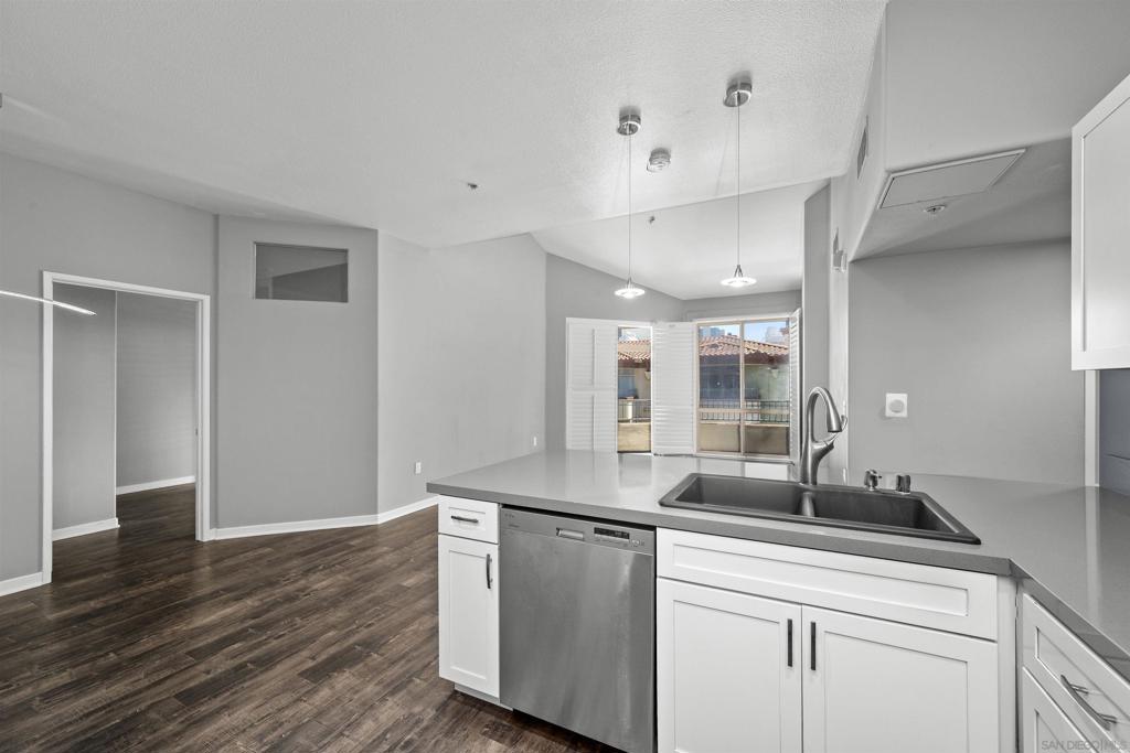 1501 Front St - photo 15
